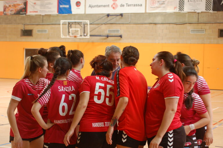 Sènior Femení Negre 25 VS C.H. Molins de rey 11