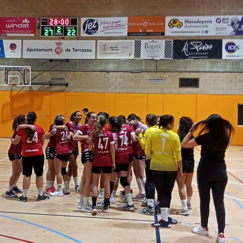 Cadet Femení Negre 28 VS B.M. Polinyà 22